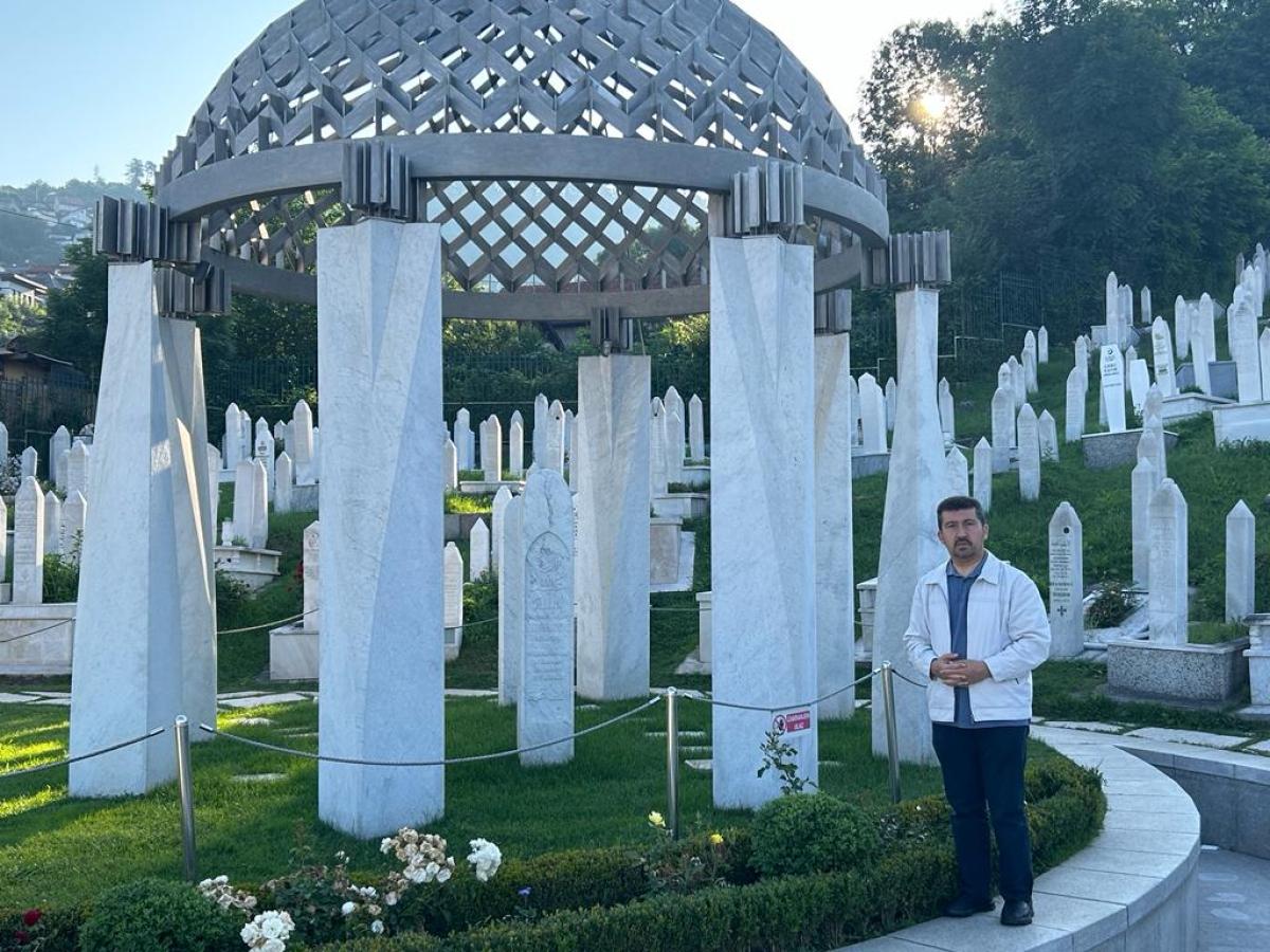 Rektörümüz Prof. Dr. Musa Kazım Arıcan, Bilge Kral Aliya İzzetbegoviç’in Kabrini Ziyaret Etti