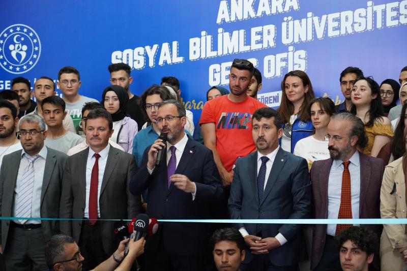 ASBÜ Spor Kültür Sanat ve Bahar Şenliği Düzenlendi