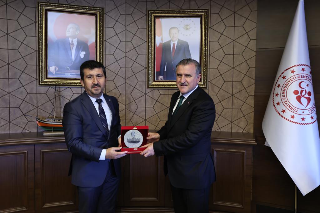 Rektörümüz Prof. Dr. Musa Kazım Arıcan, Gençlik ve Spor Bakanı Osman Aşkın Bak’ı Ziyareti