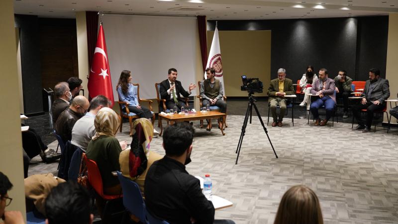 ASBÜ Sosyal Bilimler Enstitüsü Organizasyonuyla “Bize Dair” Söyleşisi Gerçekleştirildi