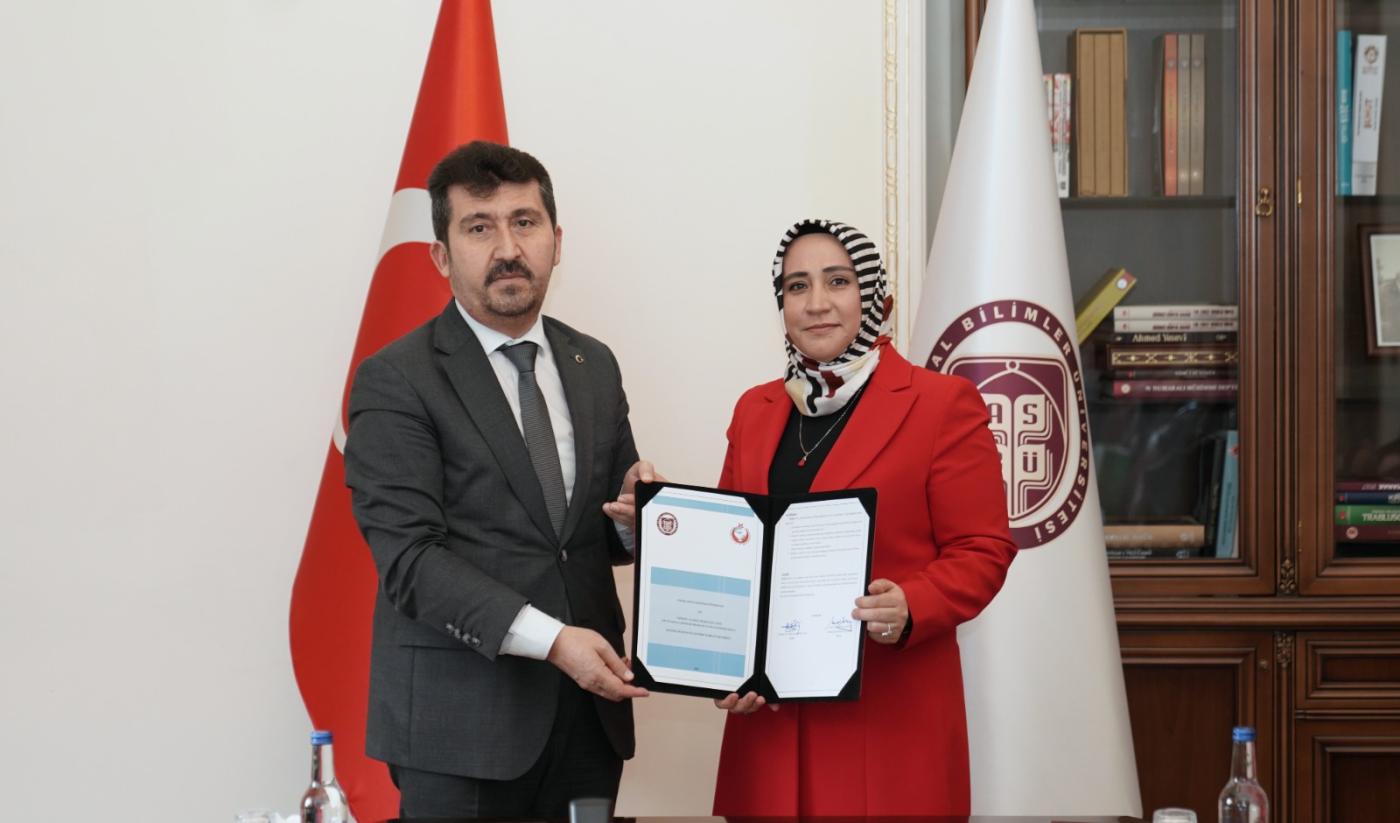 Üniversitemiz ile Ümitköy Kız Anadolu İmam Hatip Lisesi Arasında İş Birliği Protokolü İmzalandı