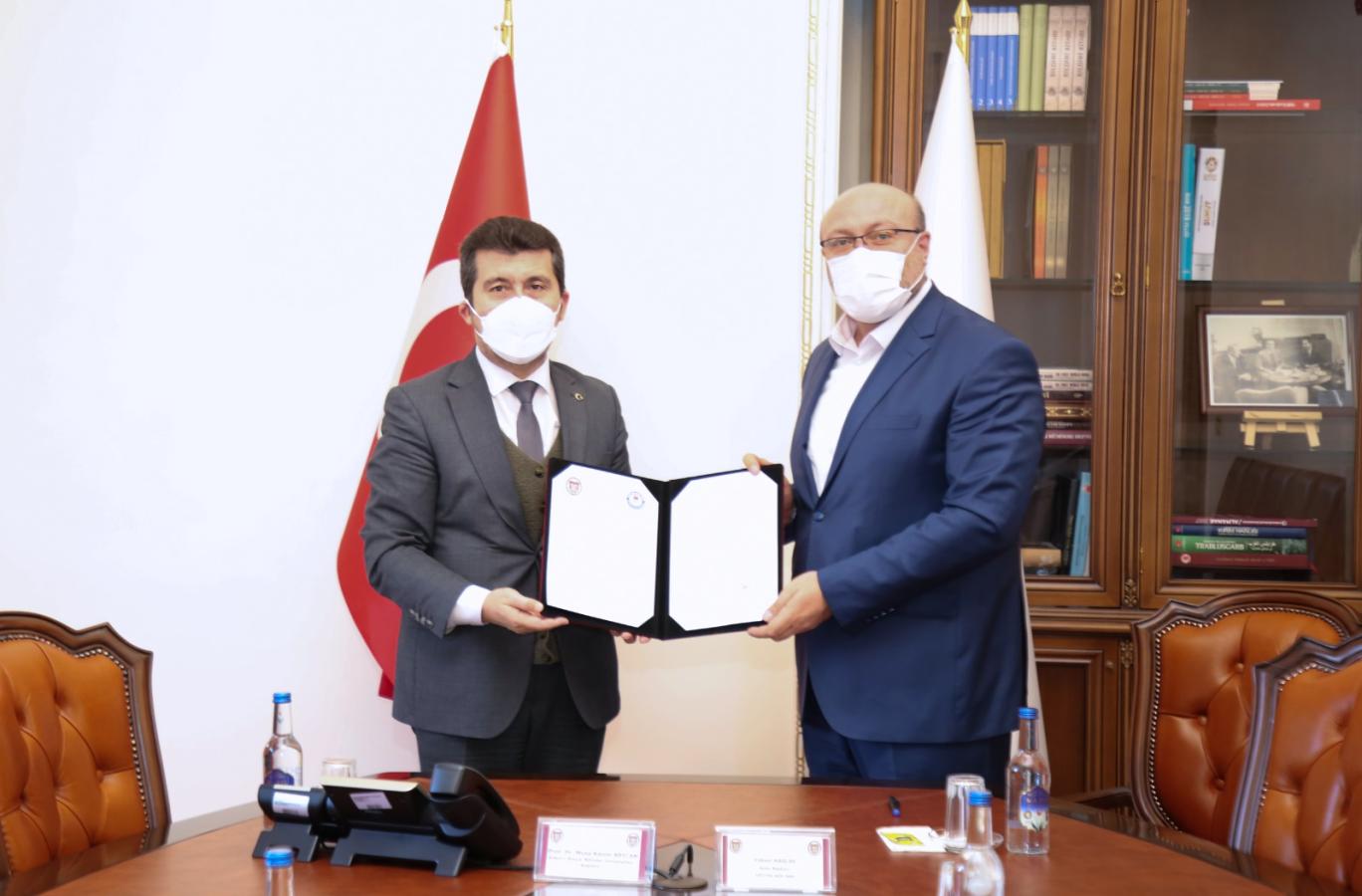 Üniversitemiz ile Eğitimciler Birliği Sendikası Ankara 1 Nolu Şubesi (Eğitim Bir-Sen) Arasında Eğitim-Öğretimde İş Birliği Protokolü İmzalandı