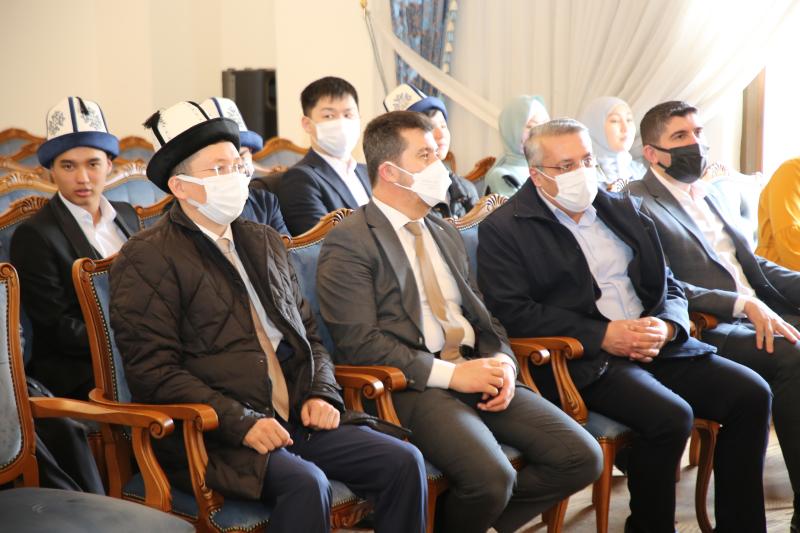 Tevfik İleri Anadolu İmam Hatip Lisesi Kardeş Okulu Kırgızistan İşeanalı Arabaev Kırgız Devlet Üniversitesi Teoloji Koleji Öğrencileri Üniversitemizi Ziyaret Etti