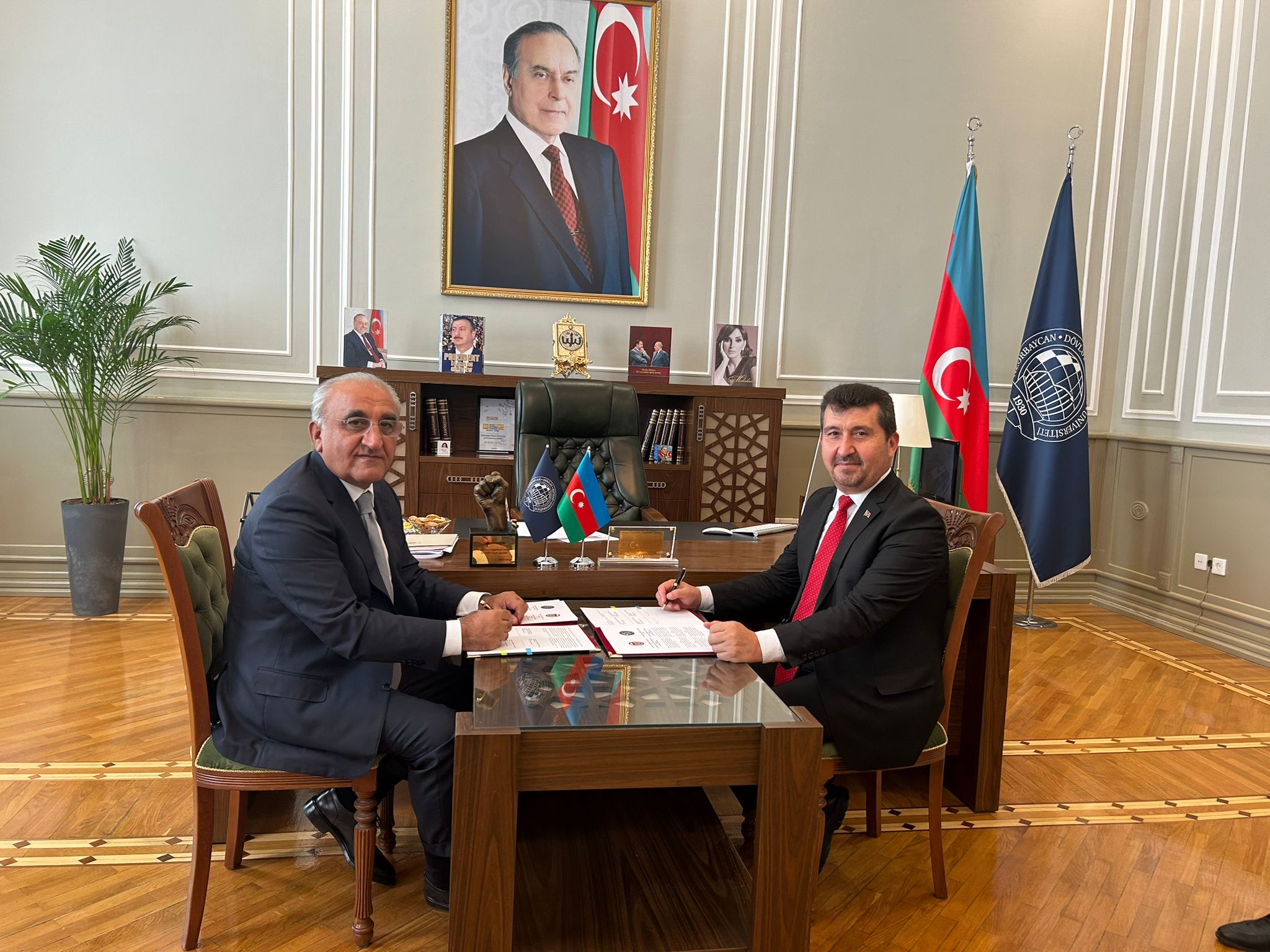Azerbaycan Devlet İktisat Üniversitesi ile ASBÜ arasında eğitimde iş birliği anlaşması ve Erasmus protokolü imzalandı.