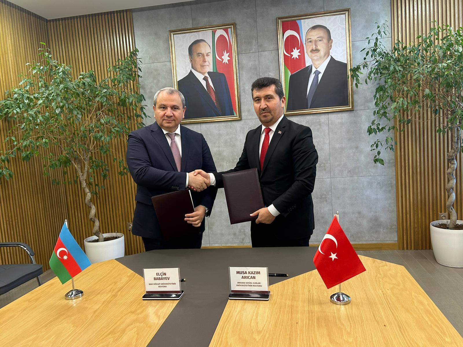 Bakü Devlet Üniversitesi ile ASBÜ arasında eğitim-öğretimde iş birliği protokolü imzalandı.