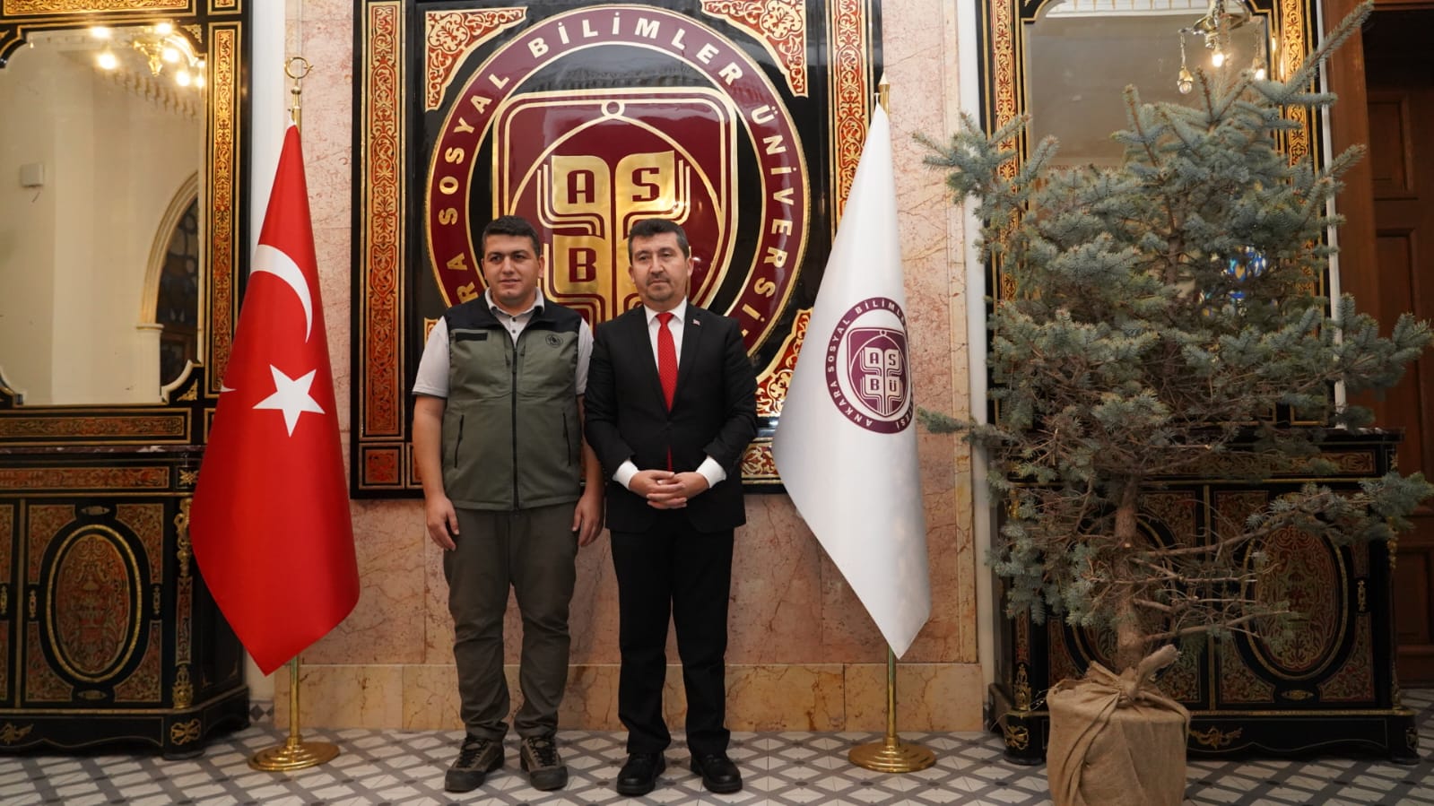 T.C. Tarım ve Orman Bakanlığı Orman Genel Müdürlüğü tarafından ASBÜ’ye fidan hediye edildi.