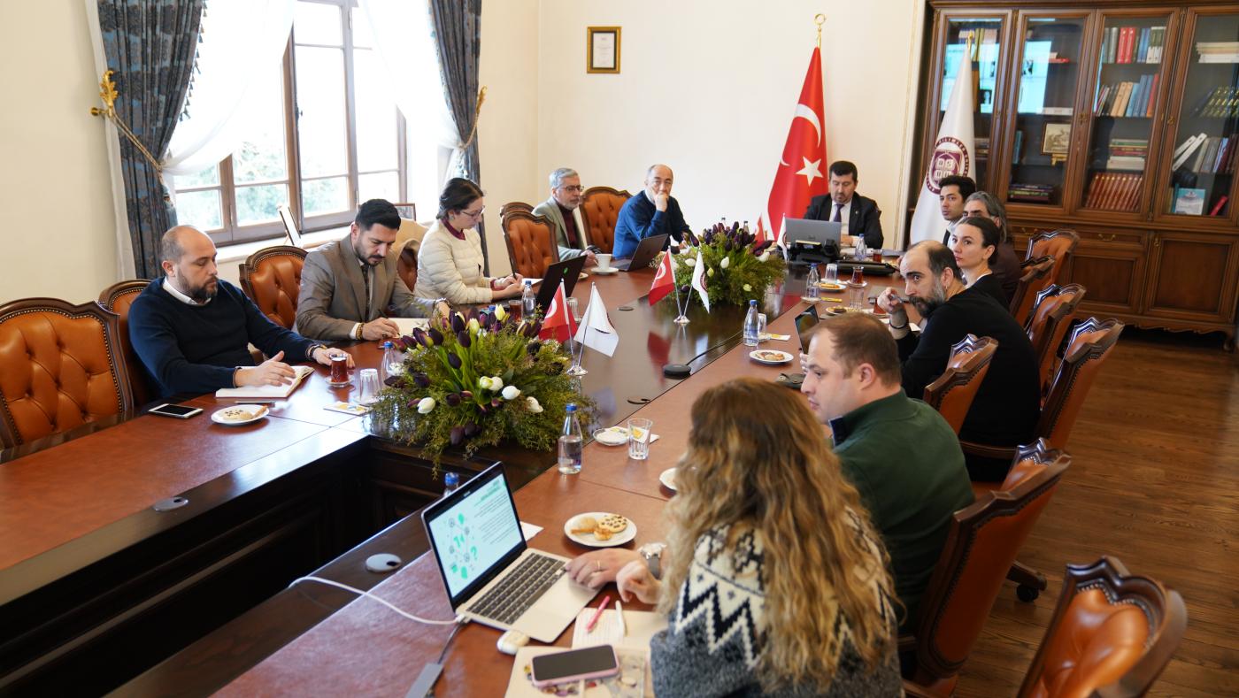 ASBÜ’de Yaratıcı Endüstri Alanındaki Girişimci ve Uygulayıcılarla Toplantı Düzenlendi