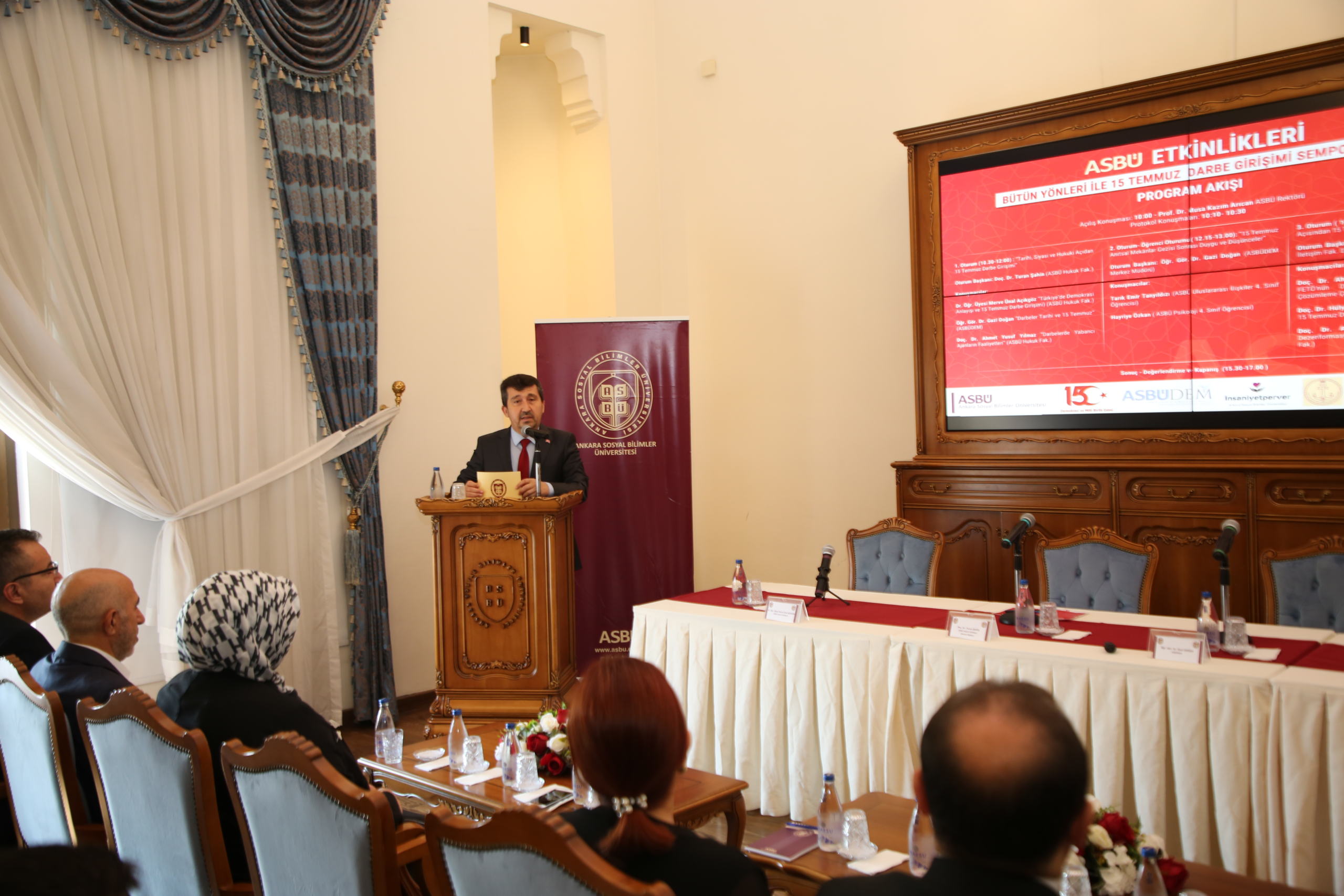 Bütün Yönleriyle 15 Temmuz Darbe Girişimi Sempozyumu Düzenlendi