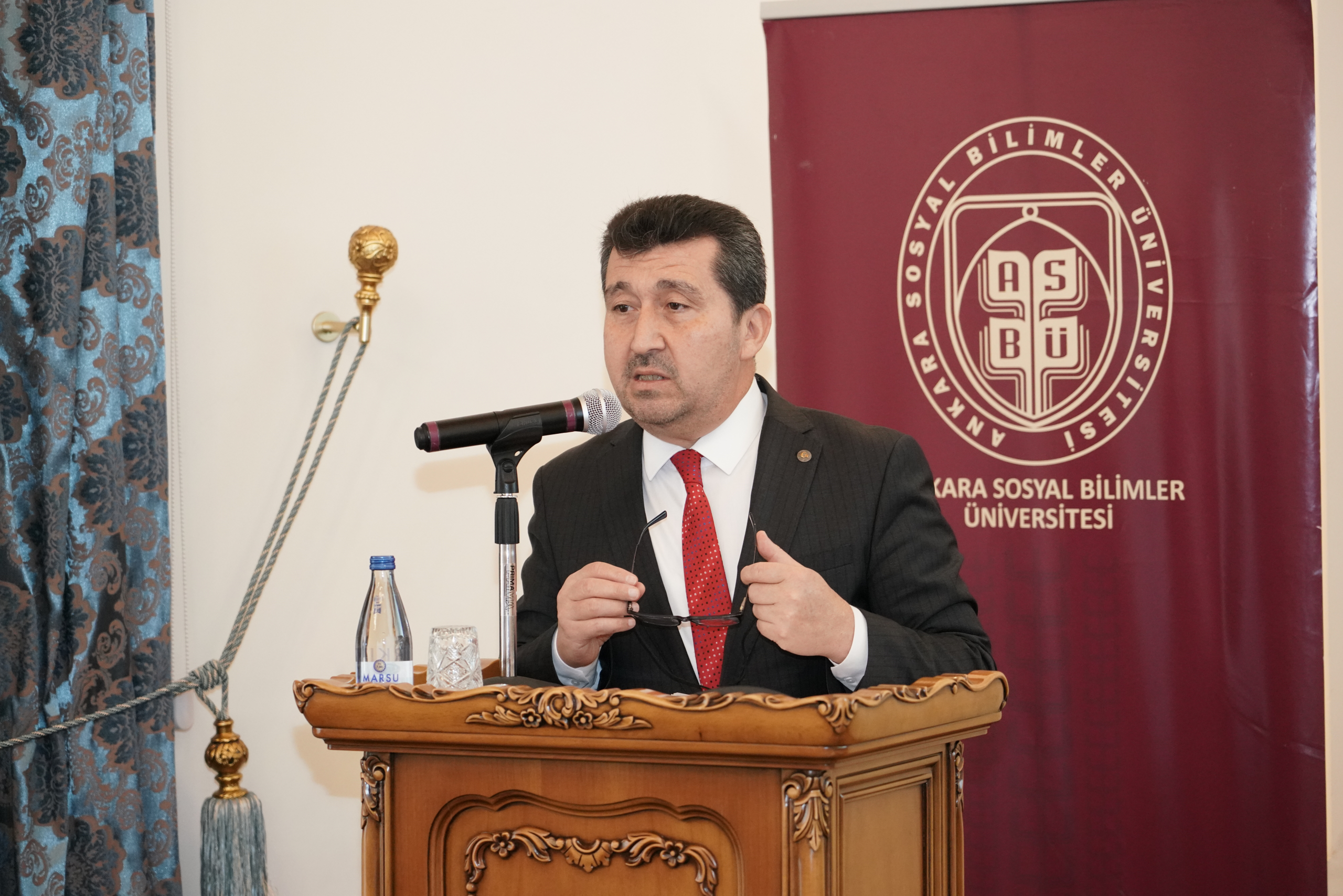 II. Tapu Sicili Hukuku Sempozyumu ASBÜ’de Gerçekleşti