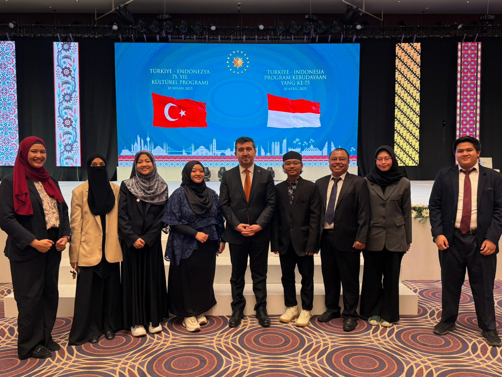 Türkiye-Endonezya 75. Yıl Kültürel Programında ASBÜ Öğrencileri