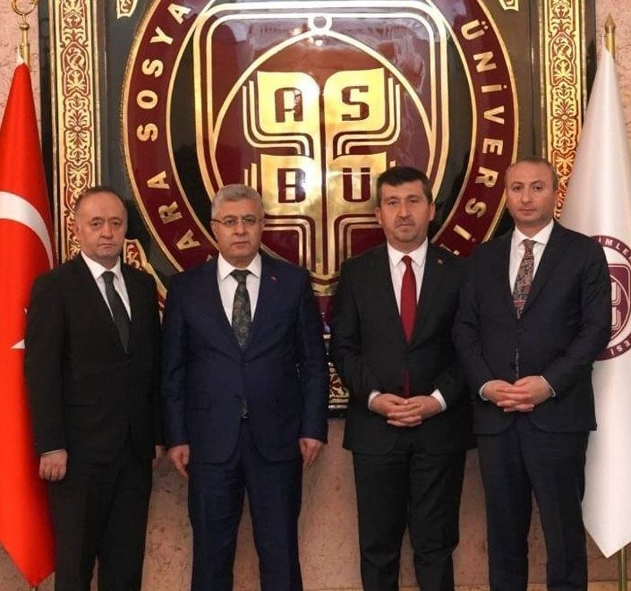 Yargıtay Cumhuriyet Başsavcısı Muhsin Şentürk, Ankara Sosyal Bilimler Üniversitesi (ASBÜ) Rektörü Prof. Dr. Musa Kâzım Arıcan ile Makamında Bir Araya Geldi.