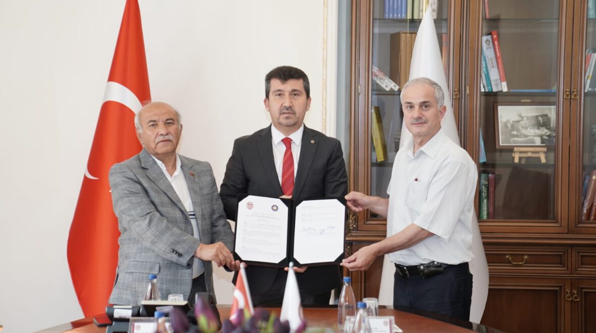 ASBÜ ile Özel Hamidiye Milletlerarası Okulları Arasında Eğitim-Öğretim Alanında İş Birliği Protokolü İmzalandı