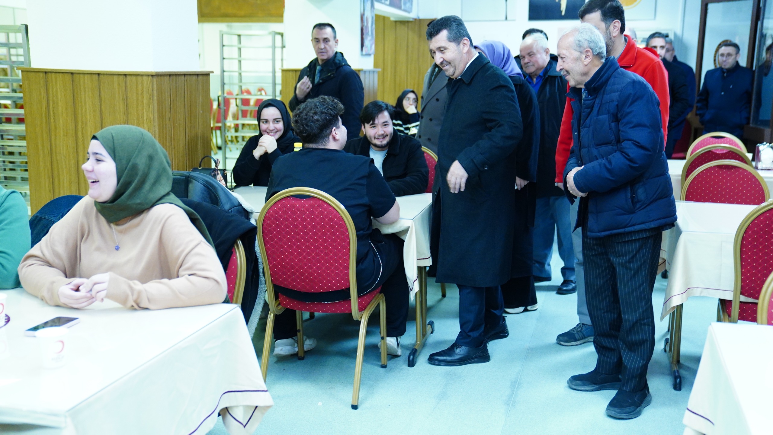 Gönül Köprüleri İftar Sofrasında Kuruldu: Gençlikle Baş Başa Bir Ramazan Akşamı