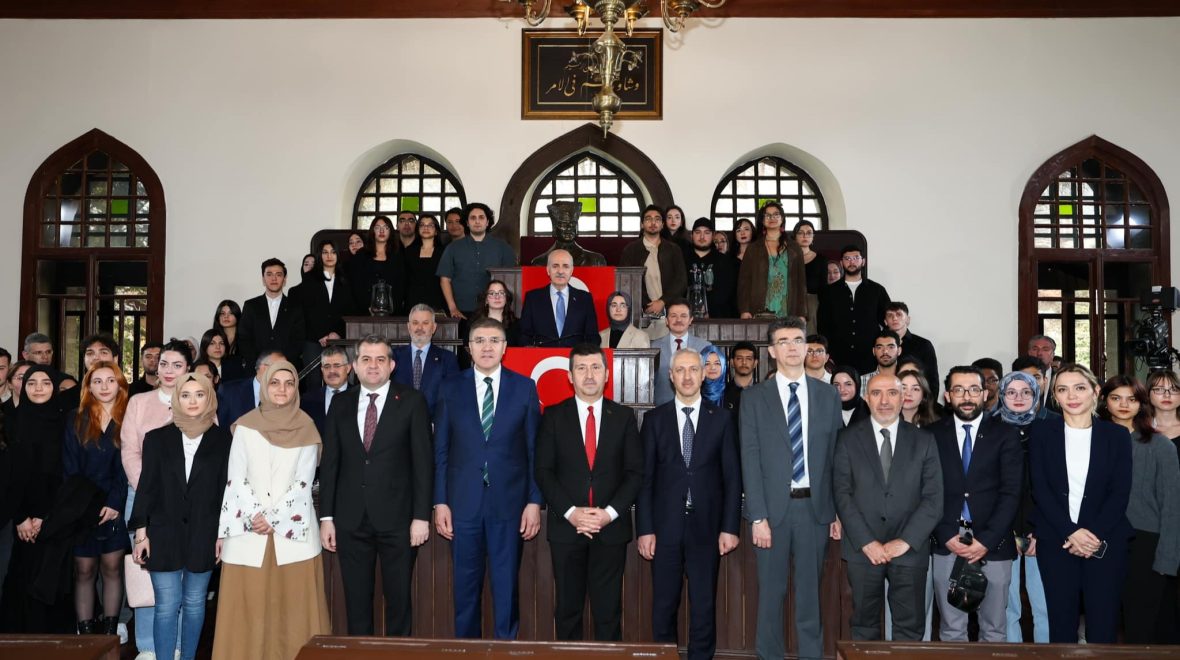 Birinci Meclis’te “4 Şehir 4 Mekân 4 Akif Sempozyumu” gerçekleşti