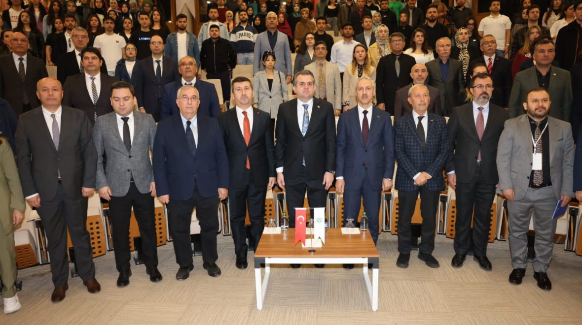 4 Şehir 4 Mekân 4 Akif” Konulu Sempozyumun Adana Etabı Çukurova Üniversitesi’nin Ev Sahipliğinde Düzenlendi