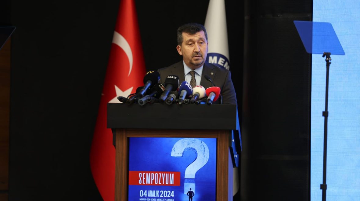 Kamu Personel Sisteminin Güncel Hukuki Sorunları” sempozyumu gerçekleştirildi
