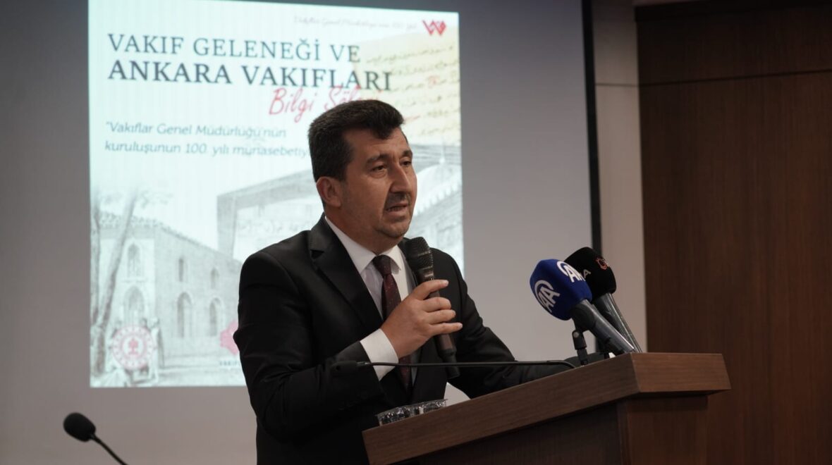 “Vakıf Geleneği ve Ankara Vakıfları Bilgi Şöleni” Başladı