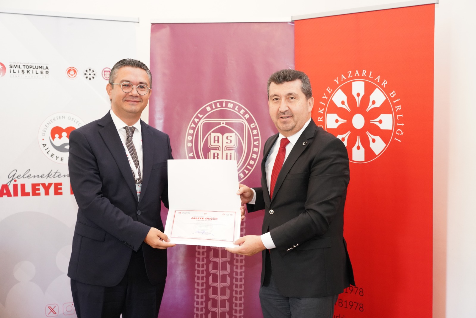 “Gelenekten Geleceğe: Aileye Değer” Projesi İkinci Gün Oturumları