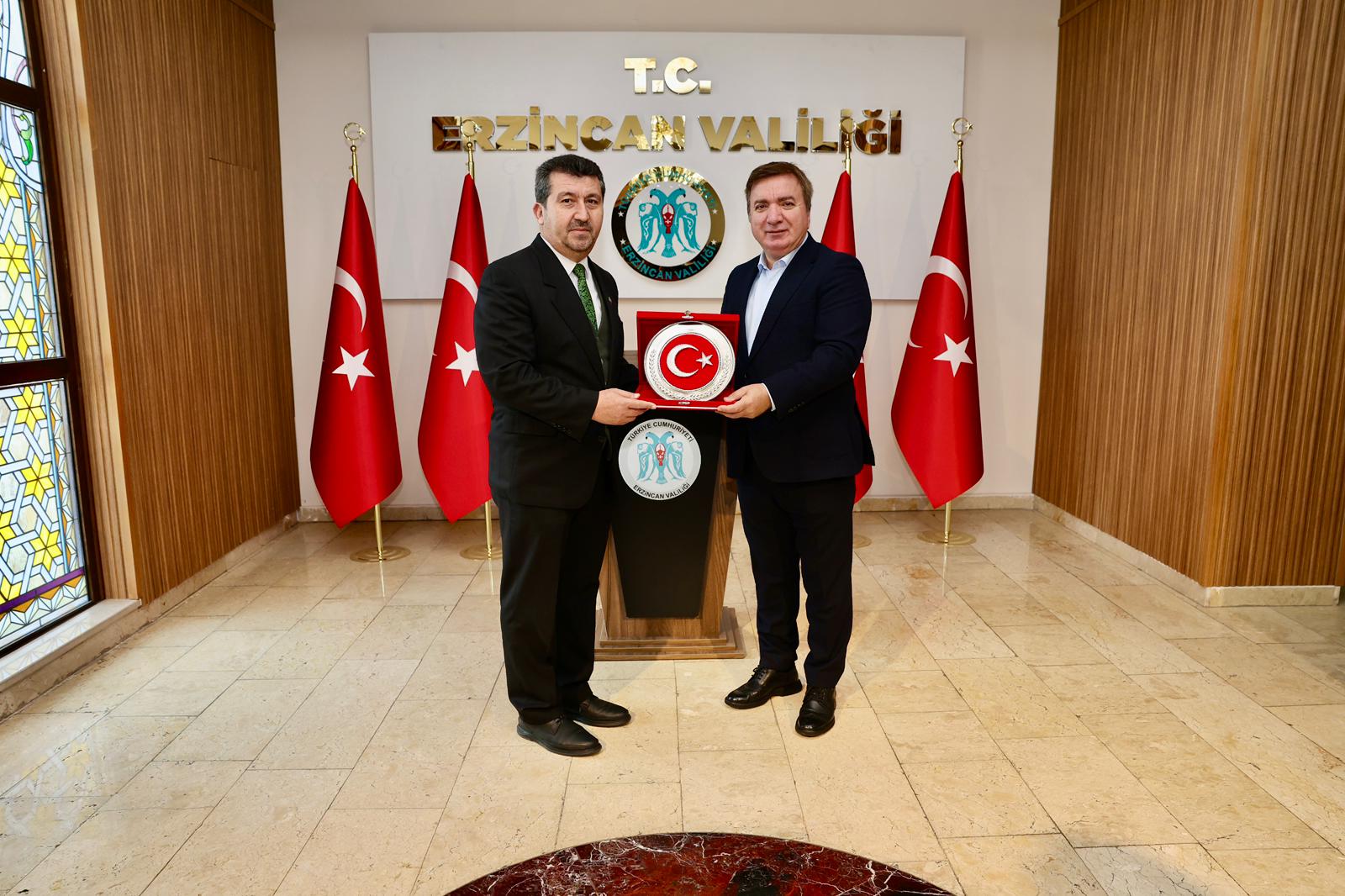 ASBÜ Rektörü Prof. Dr. Musa Kazım Arıcan’dan Erzincan Valiliğine Ziyaret