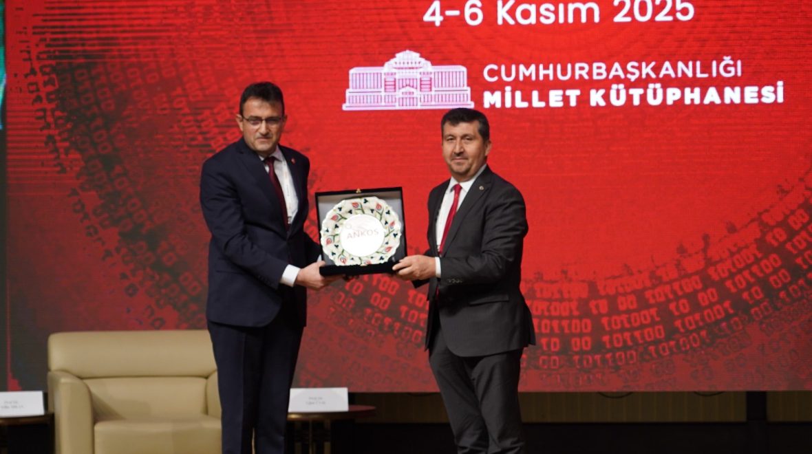 ANKOSLink2025’te “Yapay Zekâ Çağında Üniversite Kütüphanelerinde Araştırmacı Beklentileri” Paneli: Bilgiye Erişimde İnsan Merkezli Yaklaşım
