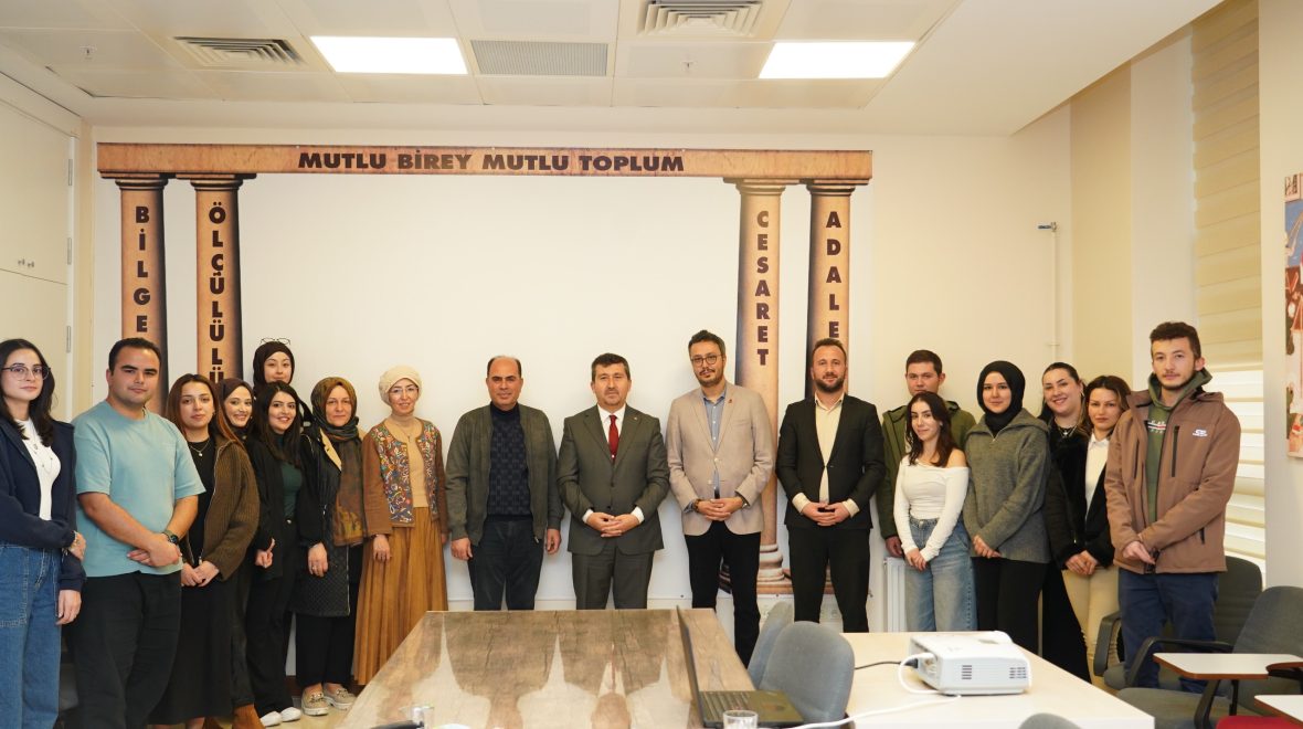 ASBÜ Rektörü Prof. Dr. Musa Kazım Arıcan, Spinoza Felsefesini “Dünden Bugüne” Başlığıyla Değerlendirdi