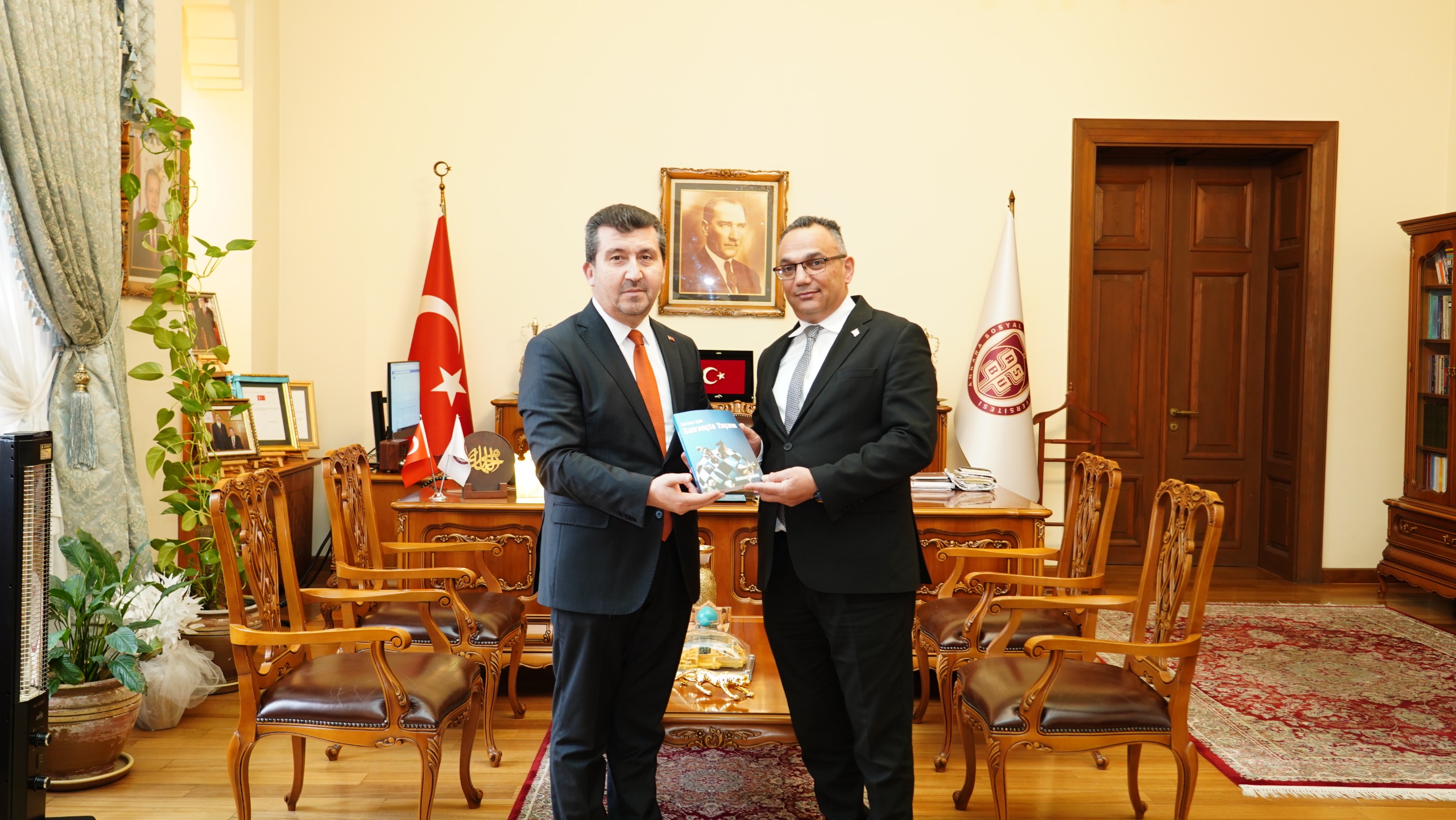 KKTC Millî Eğitim Bakanlığı Yetkililerinden ASBÜ’ye Ziyaret