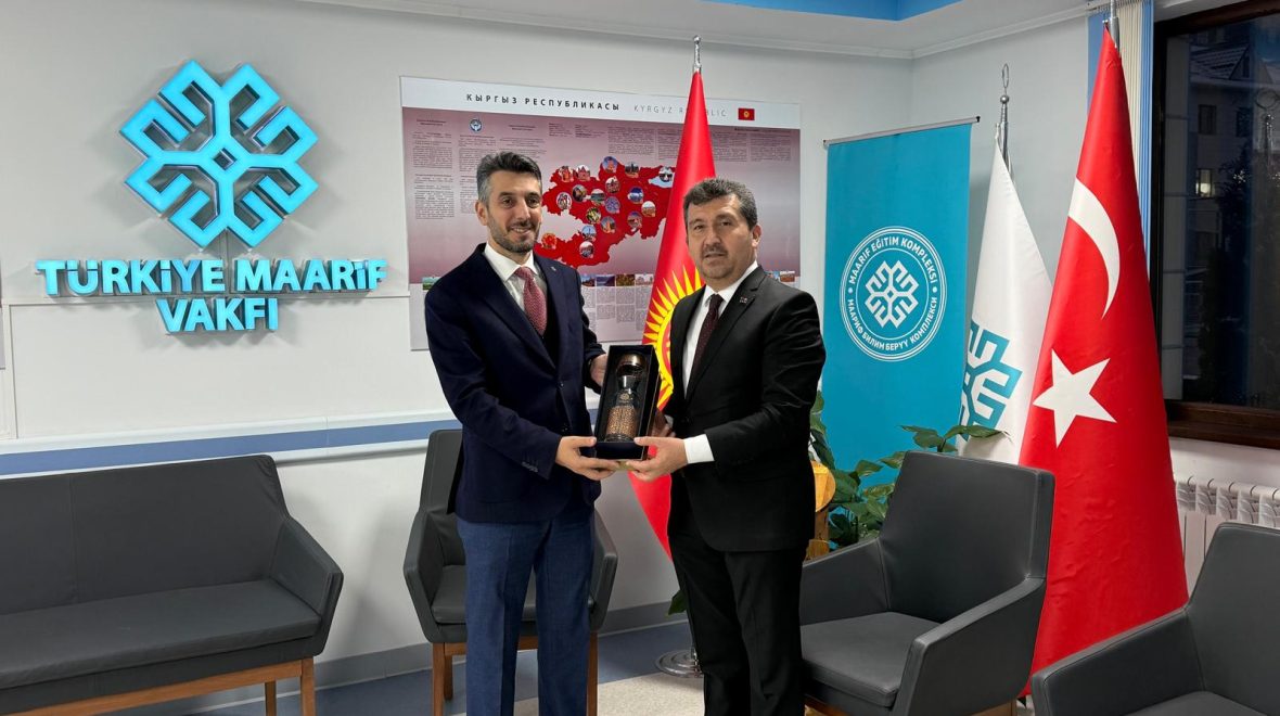 ASBÜ Rektörü Prof. Dr. Musa Kazım Arıcan, Kırgızistan Bişkek Maarif Vakfı Ülke Temsilcisi Hüsnü Bircan ile Bir Araya Geldi