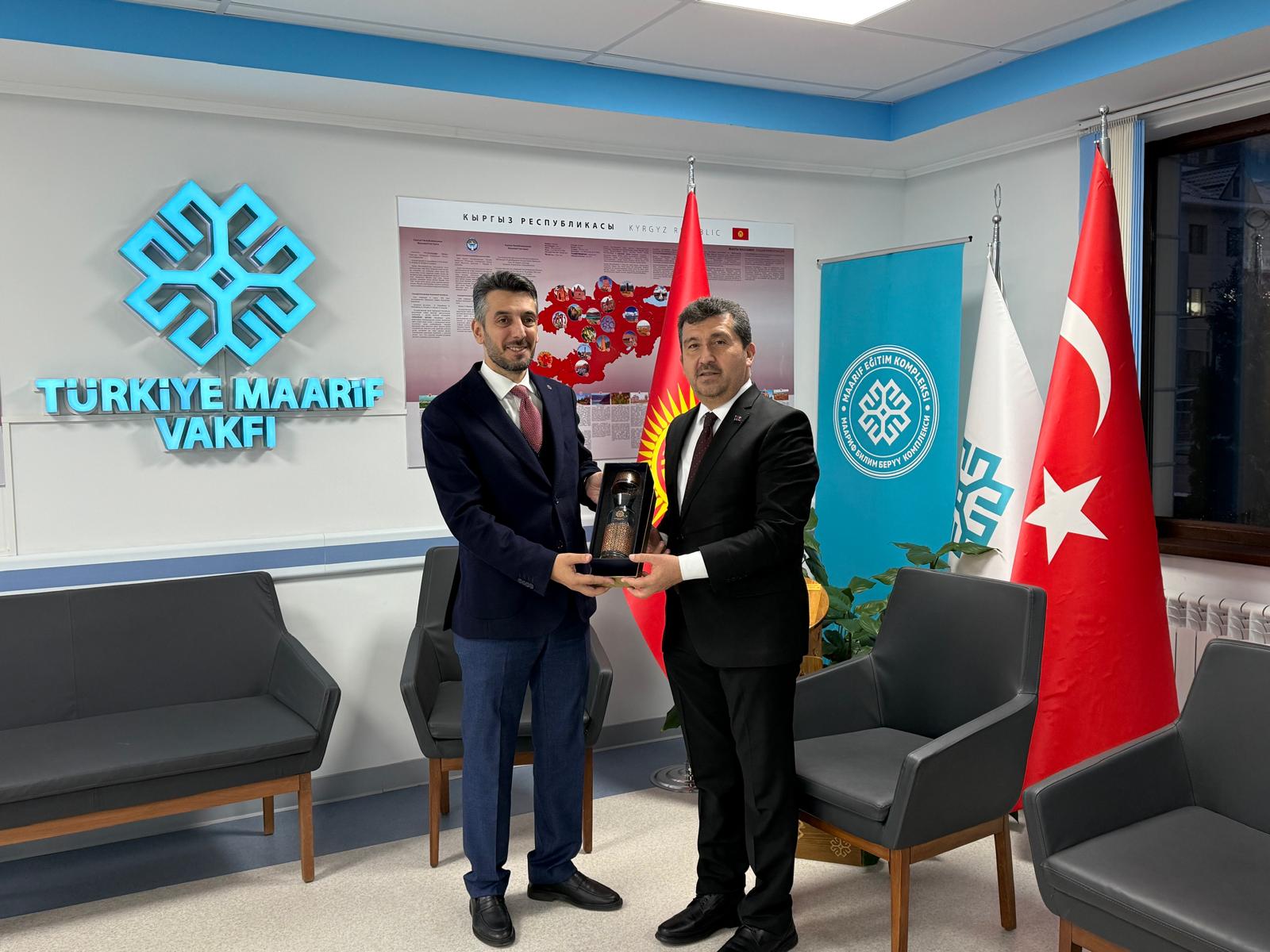 ASBÜ Rektörü Prof. Dr. Musa Kazım Arıcan, Kırgızistan Bişkek Maarif Vakfı Ülke Temsilcisi Hüsnü Bircan ile Bir Araya Geldi