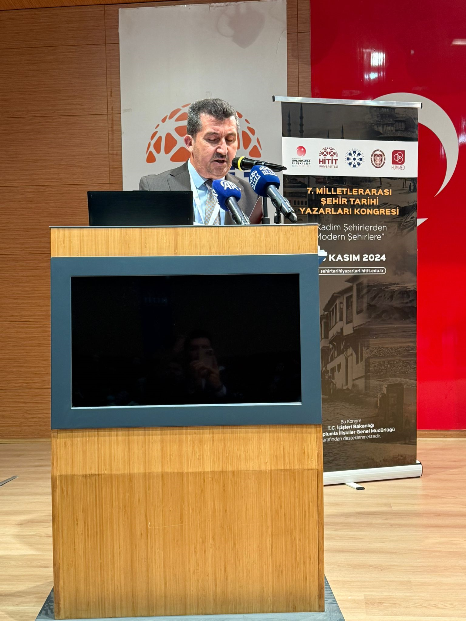7. Milletlerarası Şehir Tarihi Yazarları Kongresi’nin İlk Günü Gerçekleşti