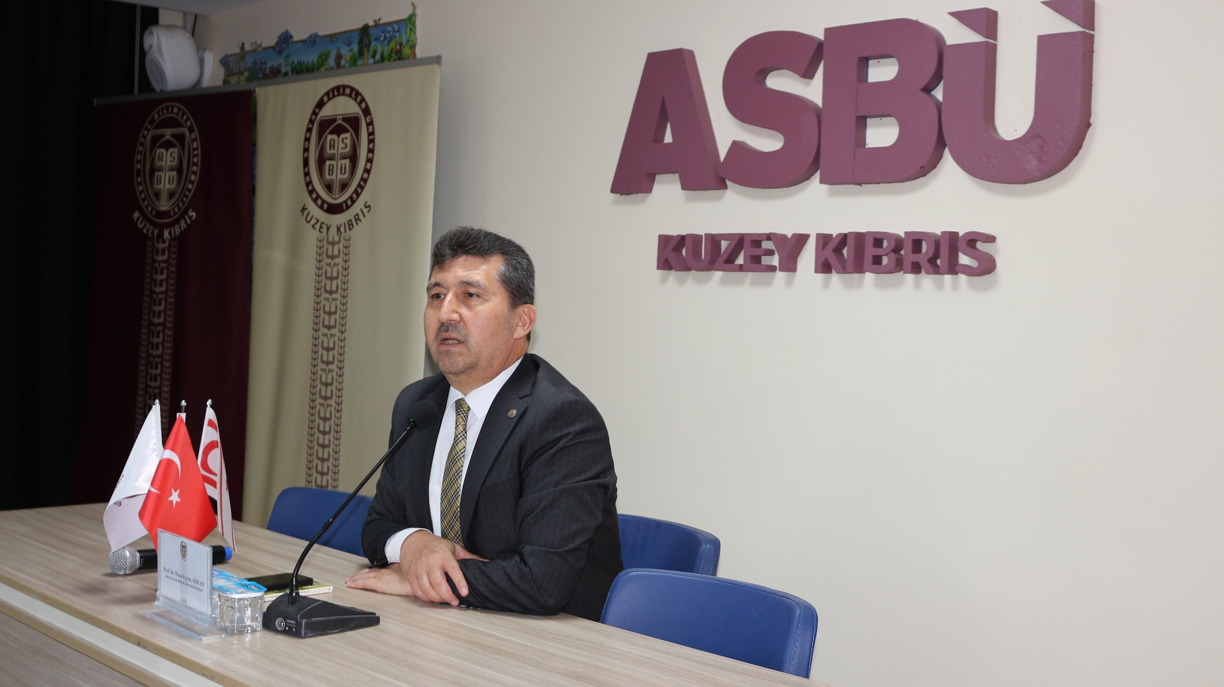 Prof. Dr. Musa Kazım Arıcan, ASBÜ KKTC Yerleşkesinde Konuşmasını Gerçekleştirdi