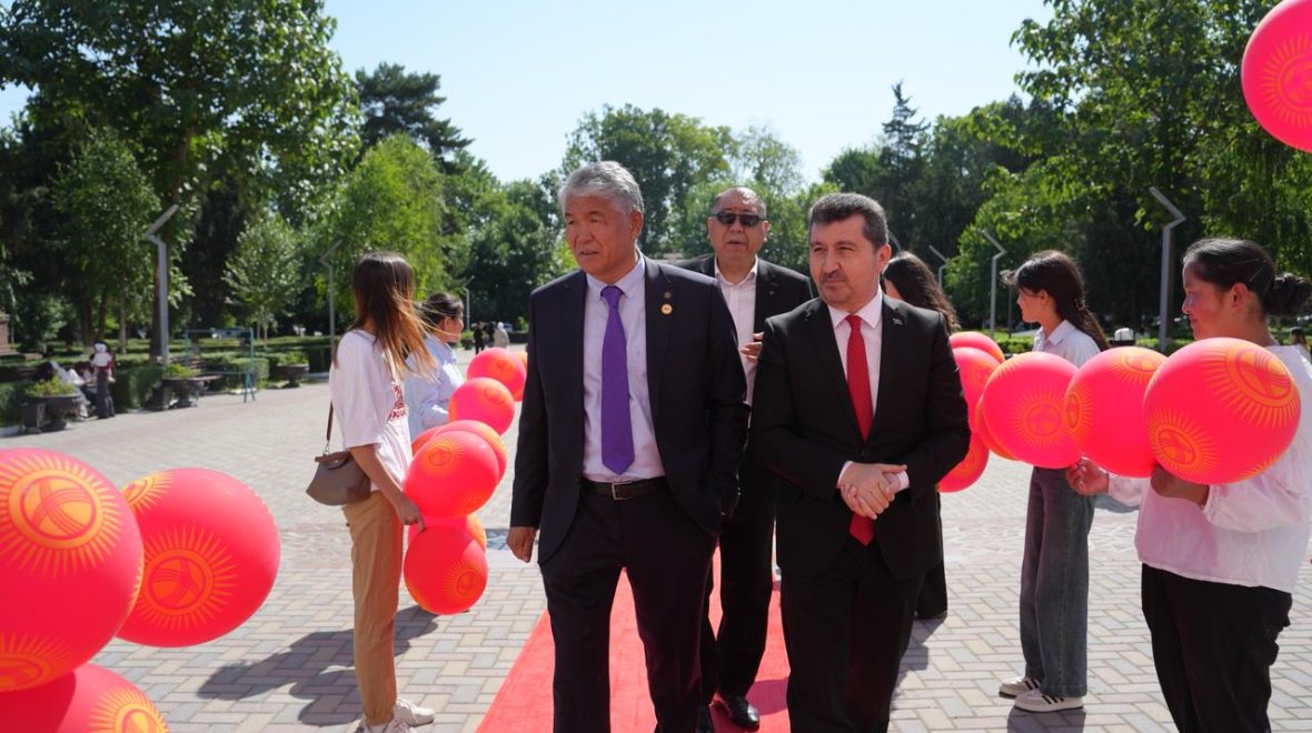 Kırgızistan’ın Oş Şehrinde Akademik Buluşma ve Kültürel Yolculuk