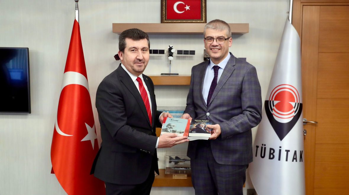 ASBÜ Rektörü Prof. Dr. Musa Kazım Arıcan, TÜBİTAK Başkanı Prof. Dr. Orhan Aydın ile Bir Araya Geldi