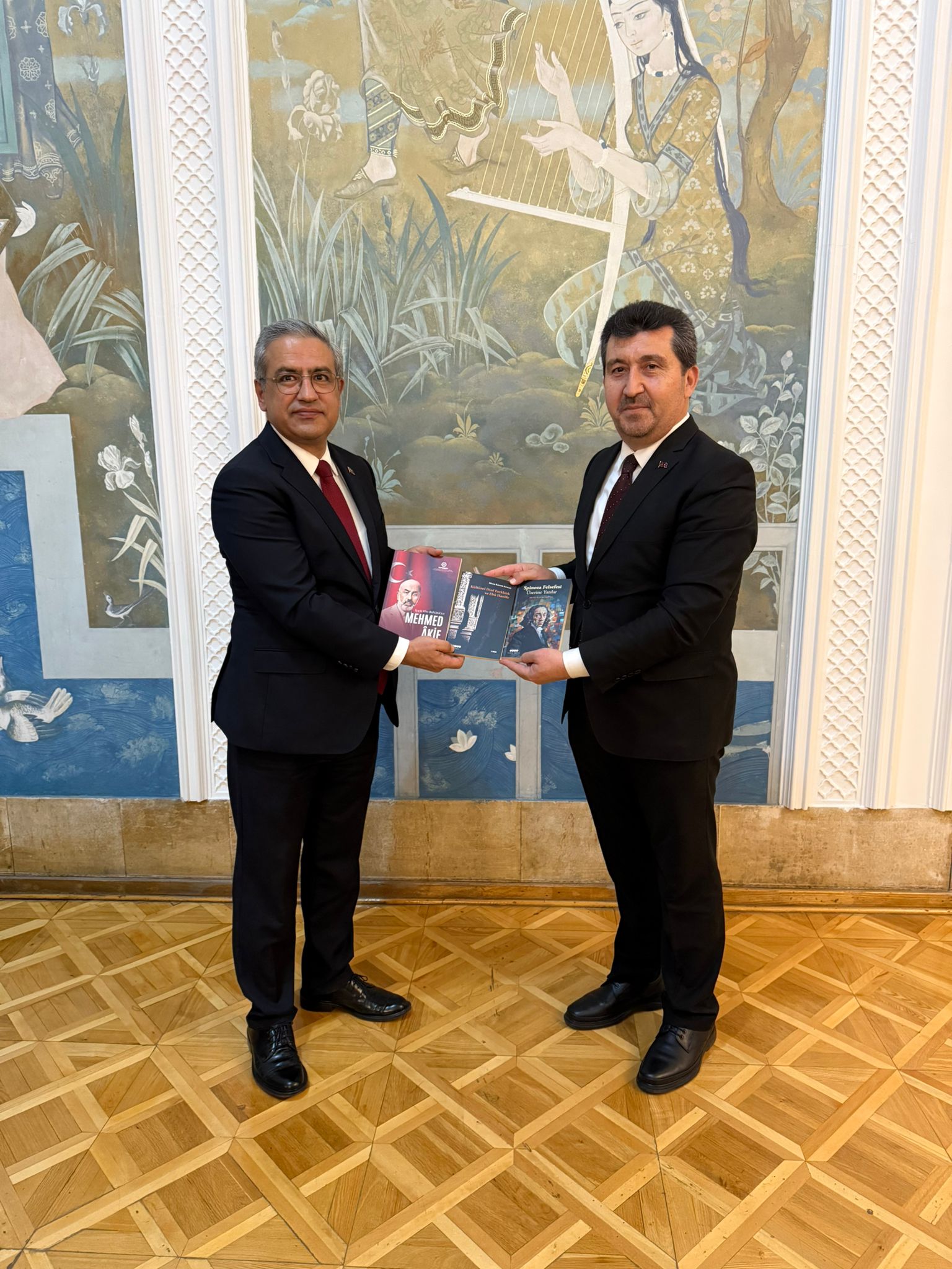 ASBÜ Rektörü Prof. Musa Kazım Arıcan, Türkiye Cumhuriyeti Taşkent Büyükelçisi Olgan Bekar ile Görüştü