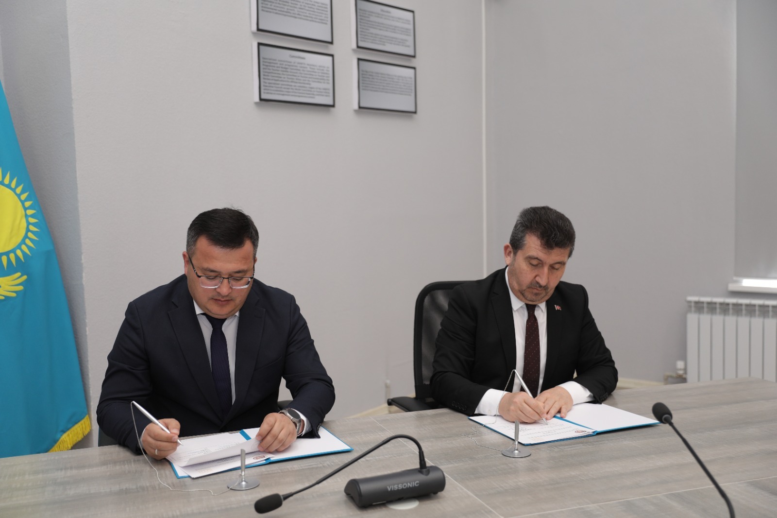 Ankara Sosyal Bilimler Üniversitesi ile Kazakistan’da faaliyet gösteren International University of Tourism and Hospitality arasında akademik iş birliğini güçlendirmeye yönelik bir Mutabakat Zaptı imzalandı