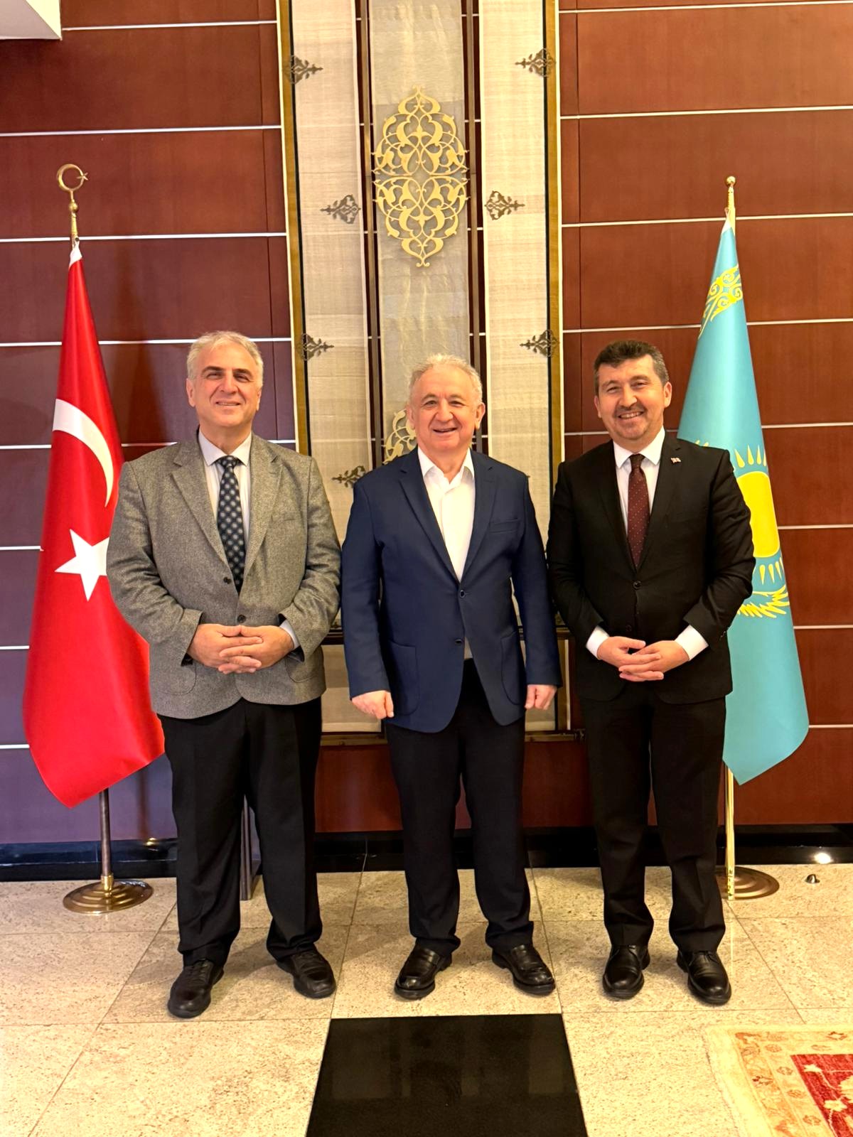 ASBÜ’den Astana’da Stratejik Akademik İş Birliği Hamlesi
