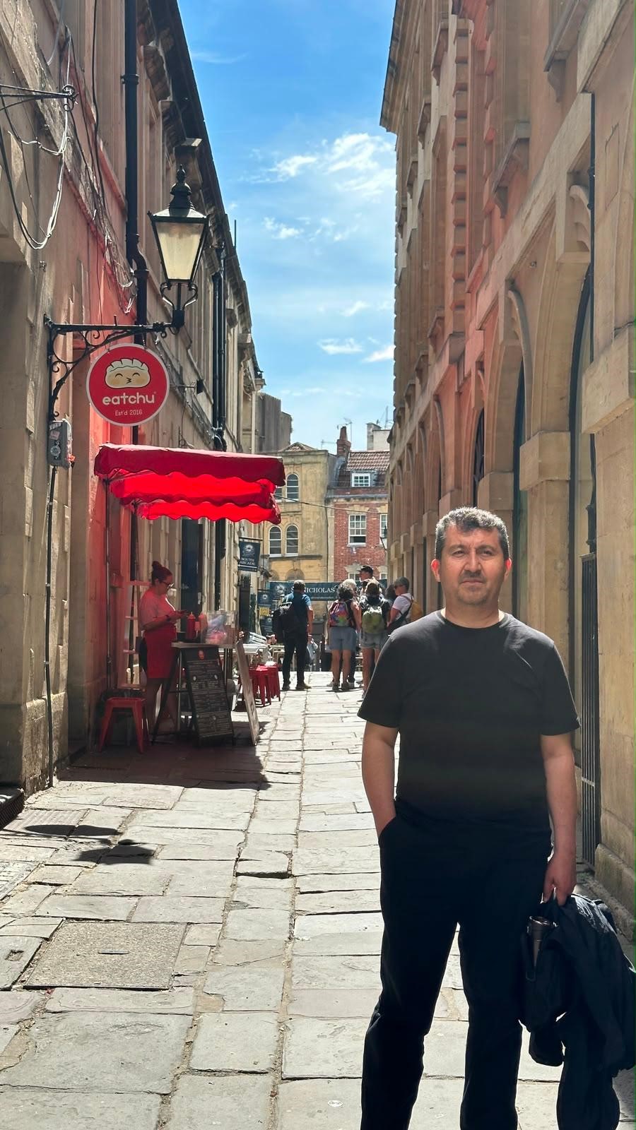 İskoçya’da Abdülkadir Es-Sûfî’yi Yeniden Hatırlamak: Ian Dallas’tan “Gelmekte Olan İnsan’’a