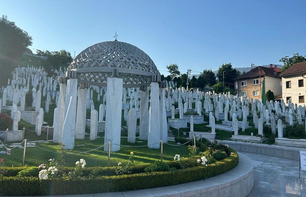 SREBRENİTSA’DAN BUGÜNE İNSANLIĞIN VİCDAN İMTİHANI