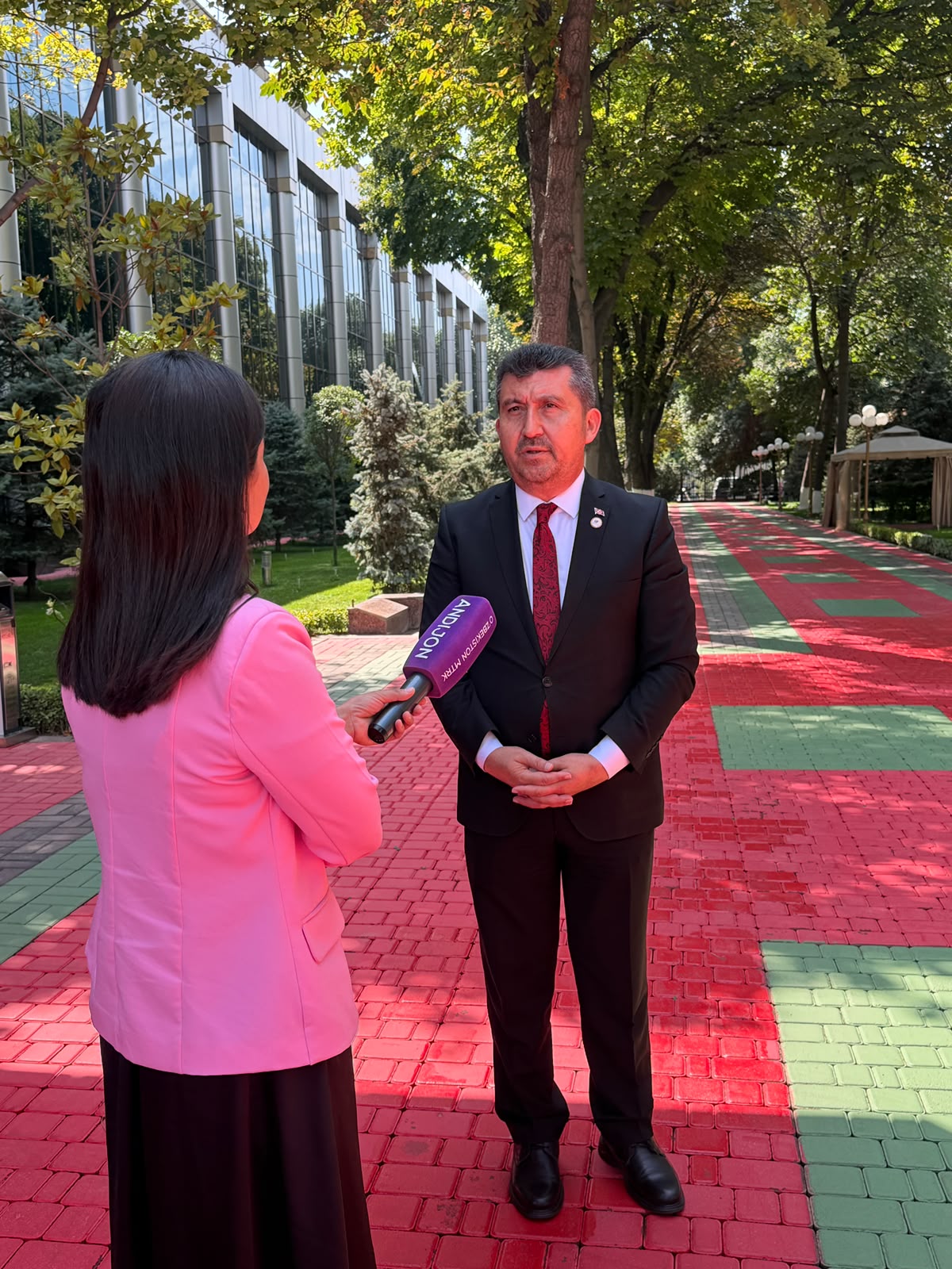 Andican’dan Türk Dünyasına Ortak Kültür ve Edebiyat Mesajı O‘zMTRK Ekranlarında Paylaşıldı