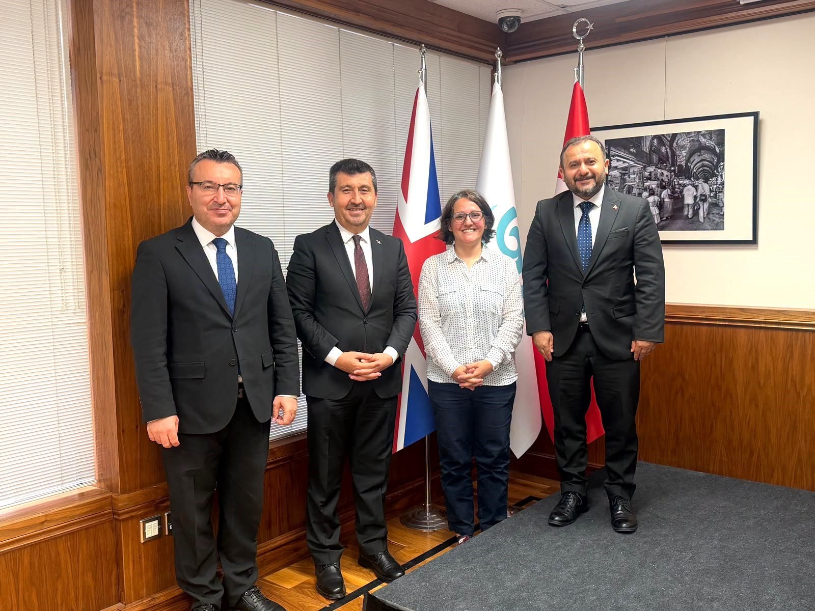 ASBÜ’den Londra Yunus Emre Enstitüsüne Ziyaret