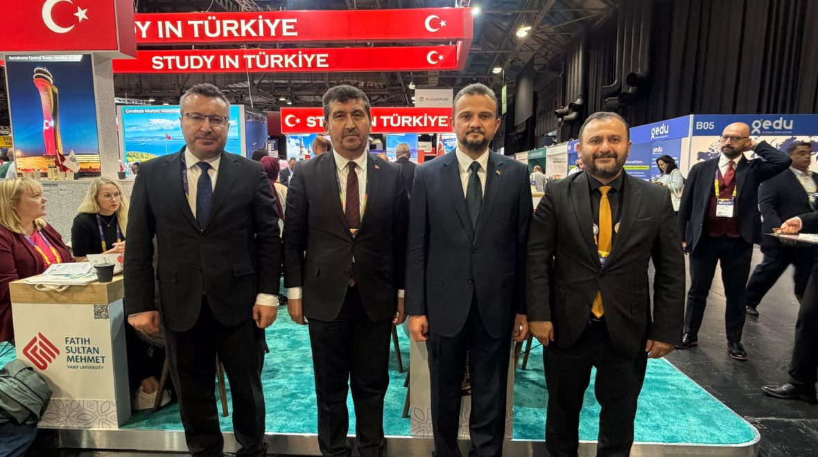 EAIE 2026’da Türkiye Ulusal Ajansı Başkanı İlker Astarcı, ASBÜ Standını Ziyaret Etti