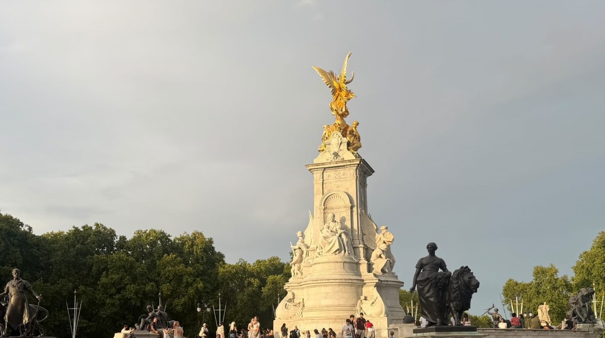 Londra’ya Hangi Zaviyeden Bakmalı!