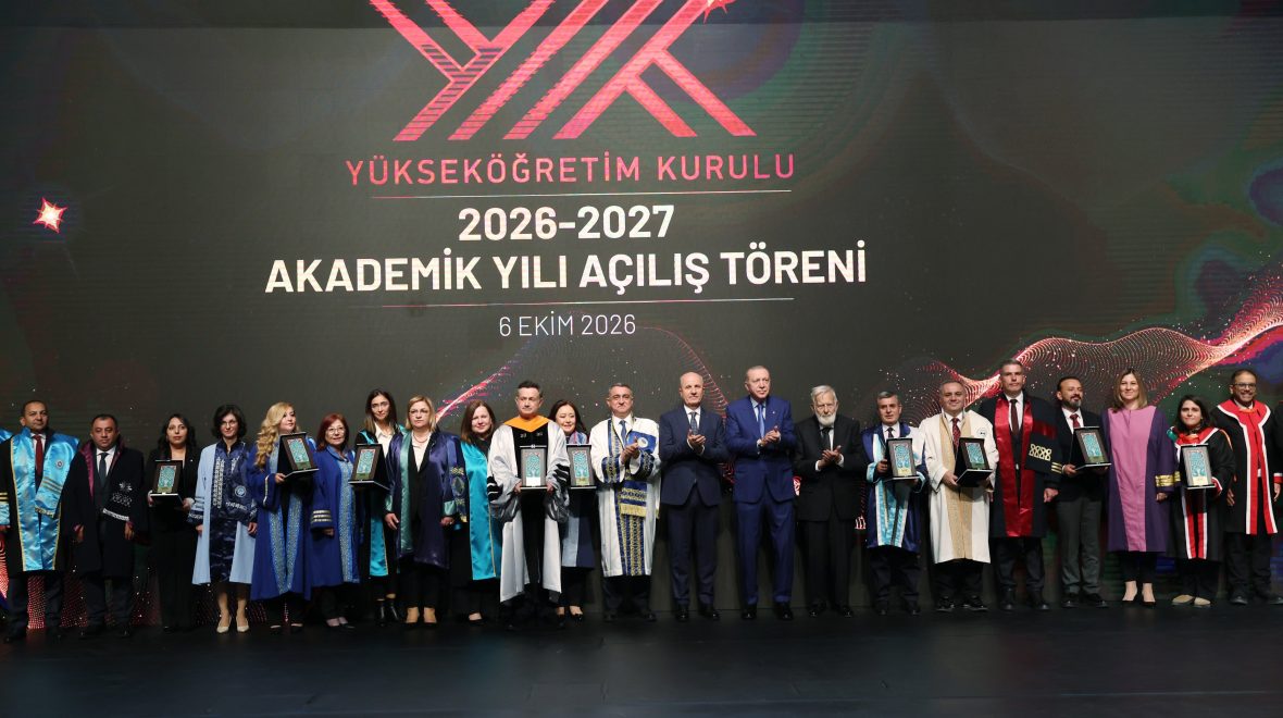 Bilimin ve Geleceğin Yüzyılı: 2026-2027 Akademik Yılı Açılış Töreni Cumhurbaşkanlığı Külliyesinde Düzenlendi